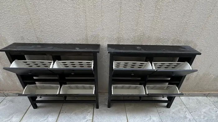 دولاب أحذية خشب الون اسود سليمه لاتشكو من شي على السوم ببيع 2