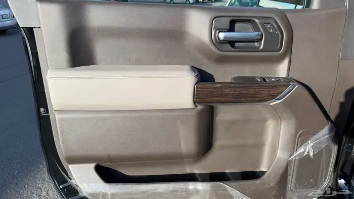 جي ام سي سييرا SLE 2025 جير علاق أسود سعودي التوكيلات جديد 3