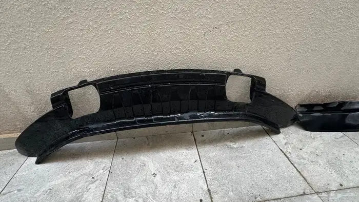 لحيه علوية ولحية سفلية تركب على f150 موديل 2013 سليمه شرط 1