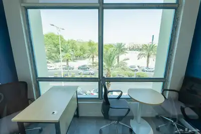 مكاتب جاهزة ومؤثثة بالكامل index