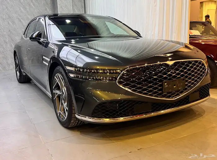 جينيسس G90 بلاتنيوم ورويال 2025 1
