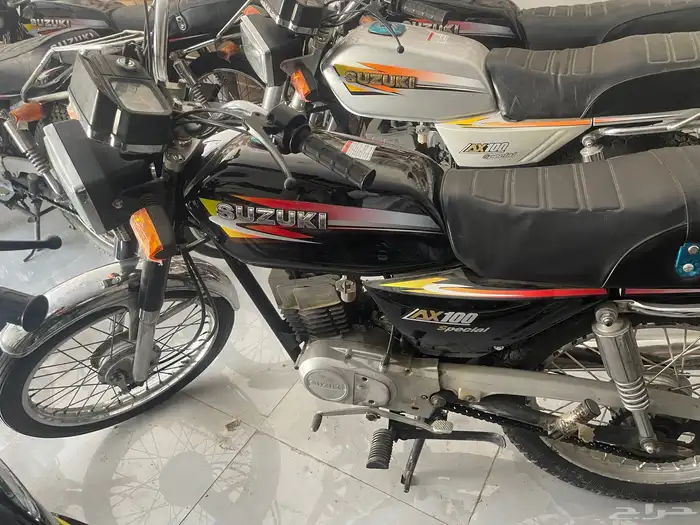 سوزوكي AX100 3