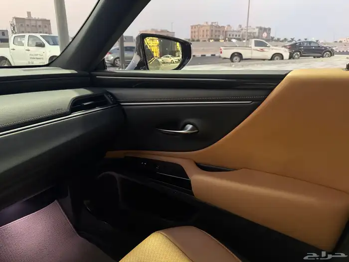 للبيع لكزس ES 350 بريمي تيتانيوم 2024 5