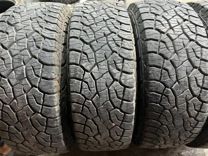 كفرات كومهو ربع حجري مقاس 285 70 17 0