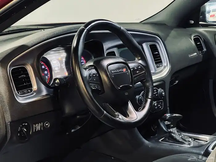 تشارجر 2019 V6 GT بحاله ممتازه 6