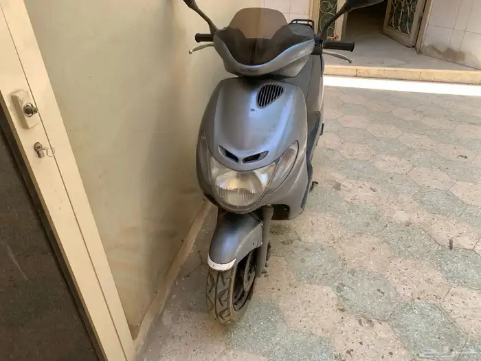 دباب ياباني سوزوكي مخزن للبيع 1