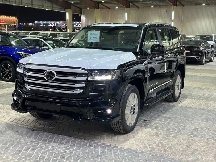 تيوتا لاندكروزر الموديل2025 فل كامل وارد السائر رقم(5)S 14