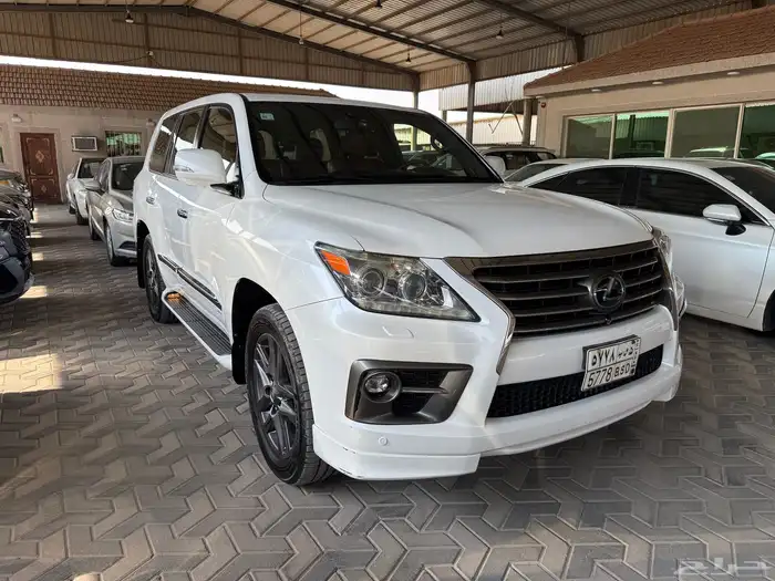 لكزس LX570 موديل 2014 فل 5