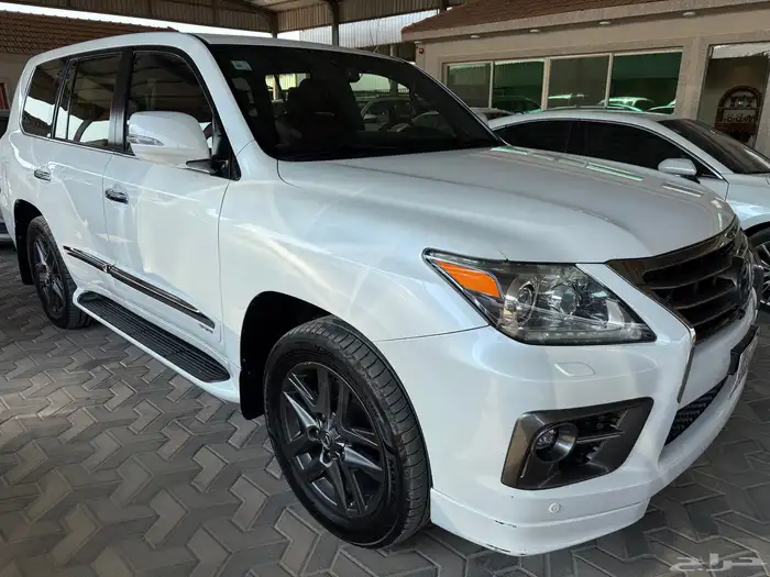 لكزس LX570 موديل 2014 فل 9