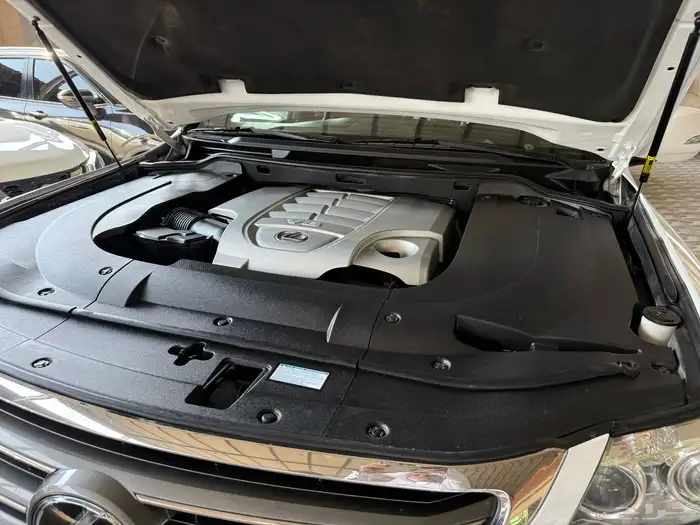 لكزس LX570 موديل 2014 فل 37