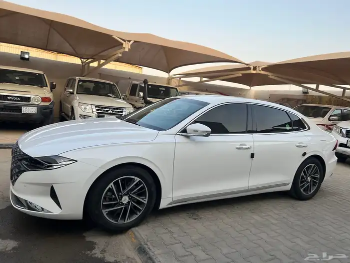 ازيرا 2021 وارد كوريا نظيف جدا لدى قمة الاطلال 18
