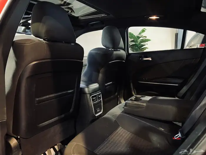 تشارجر 2019 V6 GT بحاله ممتازه 12