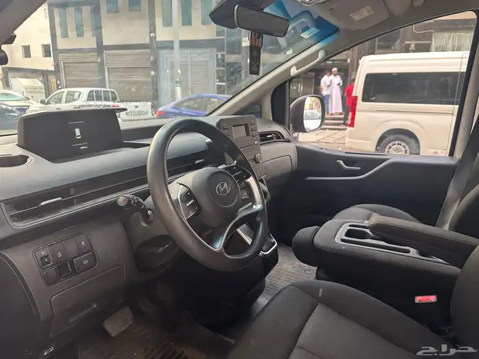 هيونداي استاريا 2022 استاندرد 8
