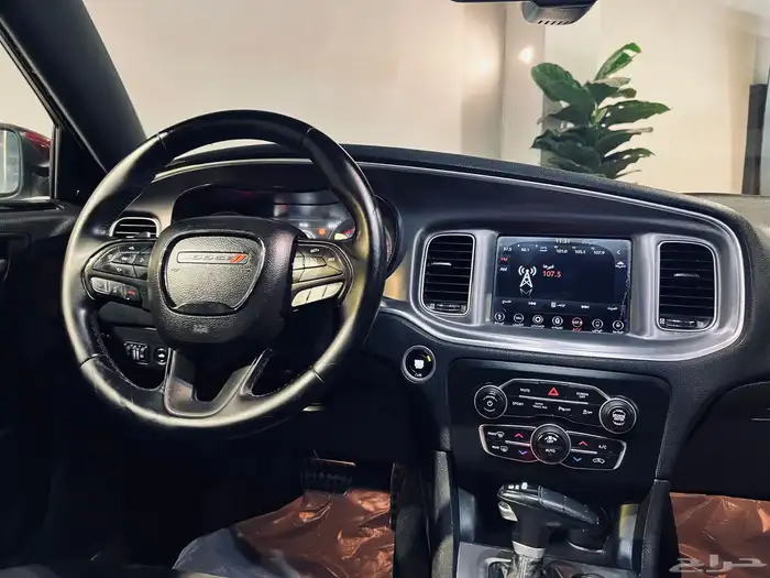 تشارجر 2019 V6 GT بحاله ممتازه 14