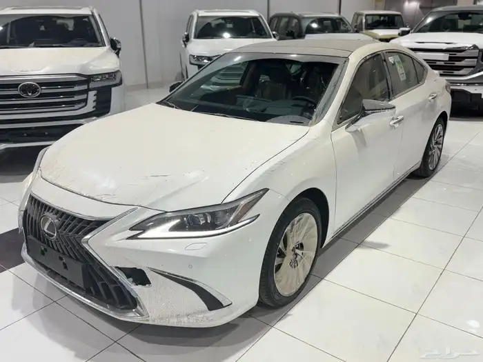لكزس ES 350 بريمي CC بانوراما بروجكتر 2025 نظام 50-50 1