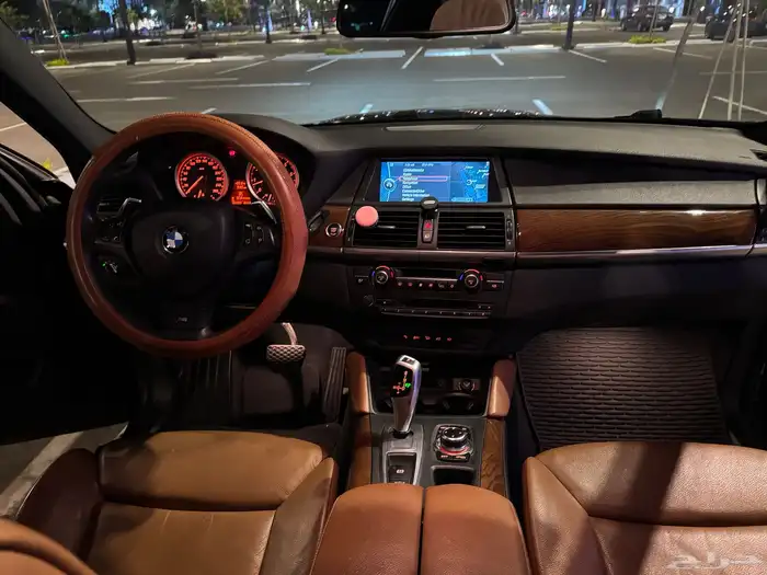 للبيع BMW X6 ممشى قليل 57 الف كيلو 37