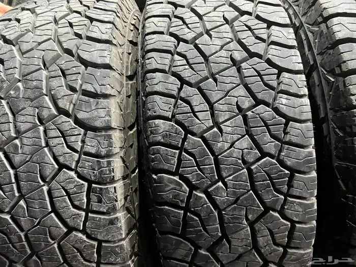 كفرات كومهو ربع حجري مقاس 285 70 17 40