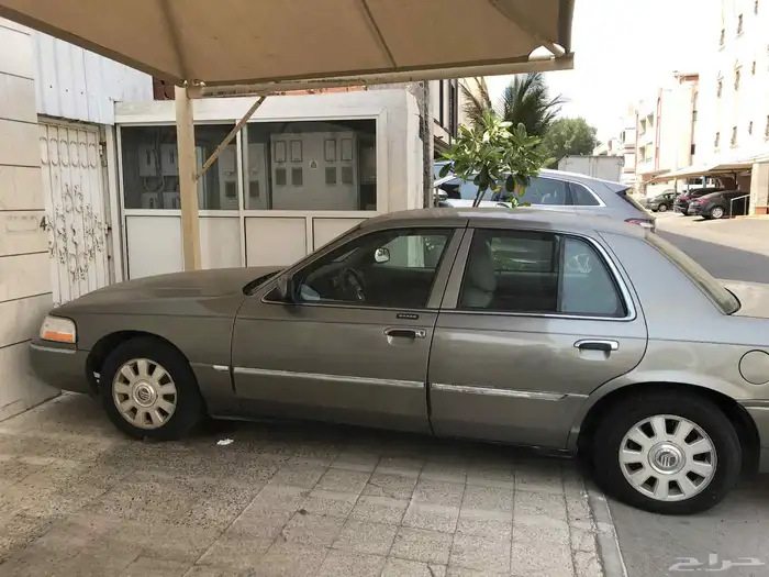 فورد غراند ماركيز 1