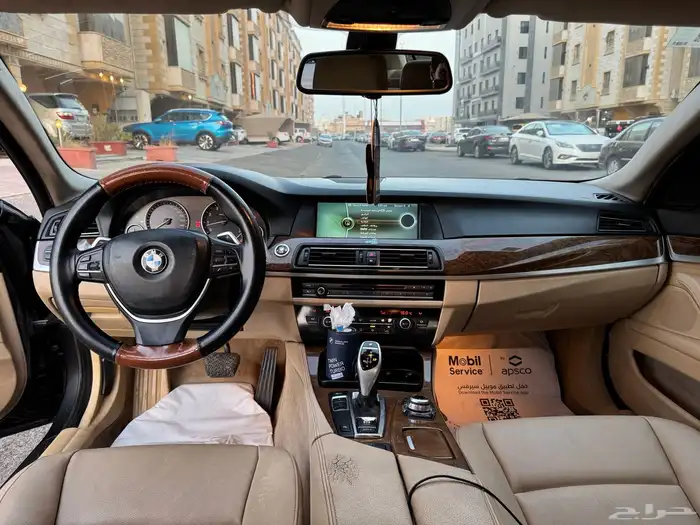 للبيع BMW 523 i موديل 2011 نظيفه 19