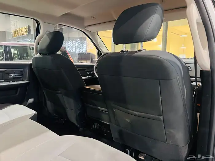 دودج رام كلاسيك 2021 V8 (بحاله ممتازه) 8