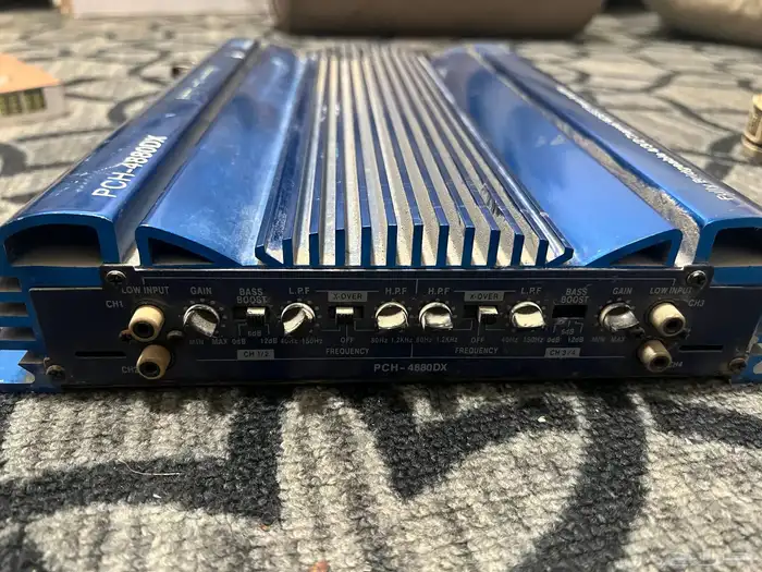 مضخم صوت 1300w 1