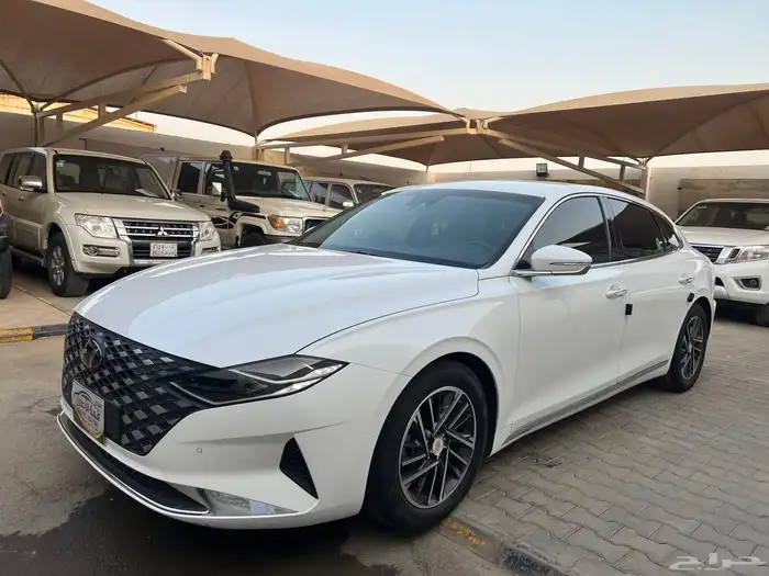 ازيرا 2021 وارد كوريا نظيف جدا لدى قمة الاطلال 16
