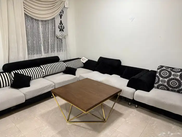 شقه مفروشه غرفة وصاله سكن لطالبات في ينبع الصناعيه 0