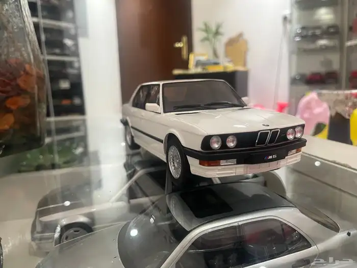 مجسم سيارة 4