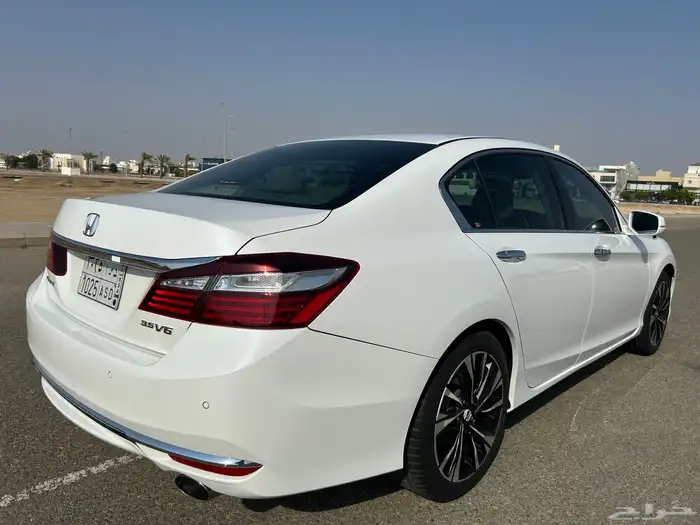 هوندا اكورد 2017 18