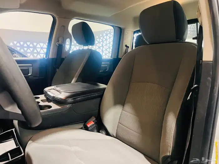 دودج رام كلاسيك 2021 V8 (بحاله ممتازه) 5