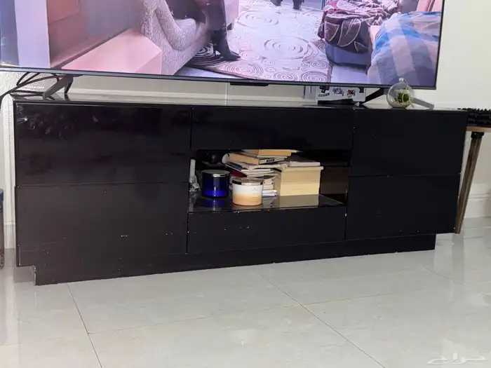 طاولة بلازما مافيها اي عيب بس خدوش بسيطه 0