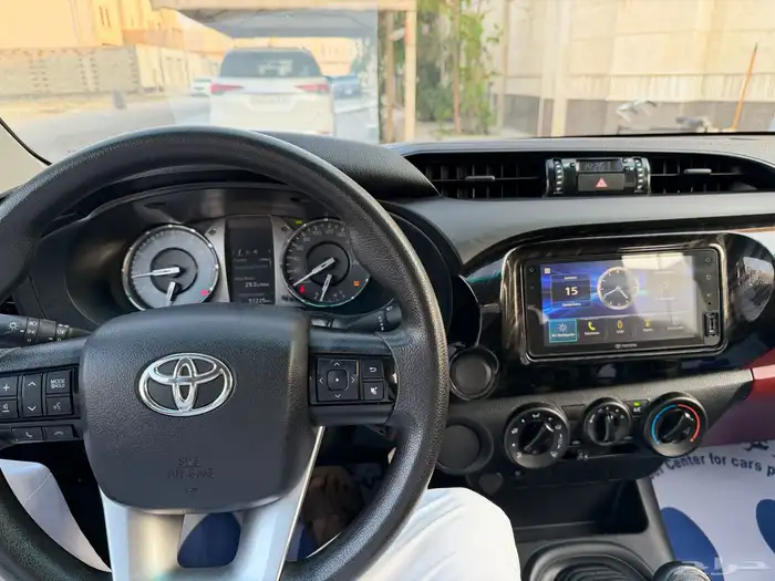 هايلوكس 2023 GLX فل كامل بنزين مخزن 16