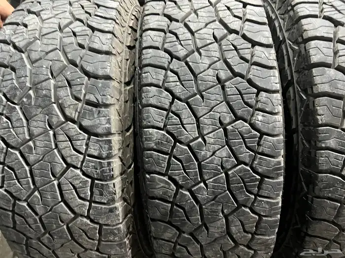 كفرات كومهو ربع حجري مقاس 285 70 17 29
