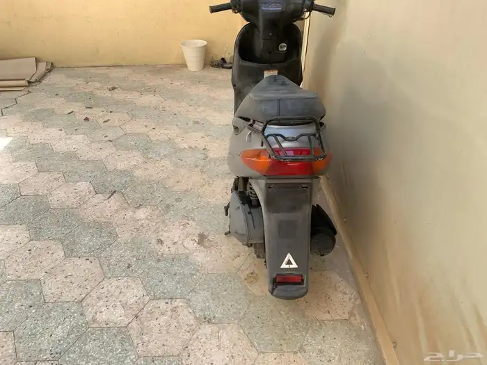 دباب ياباني سوزوكي مخزن للبيع 3