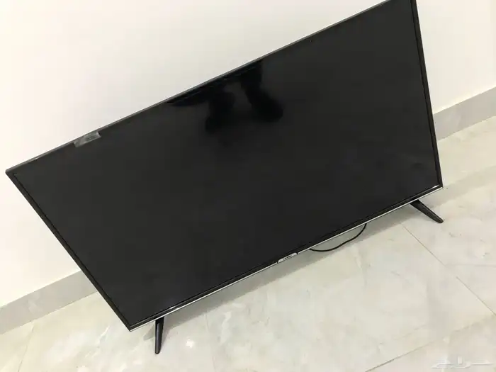 تلفزيون شاشة سمارت شبه جديدة 0