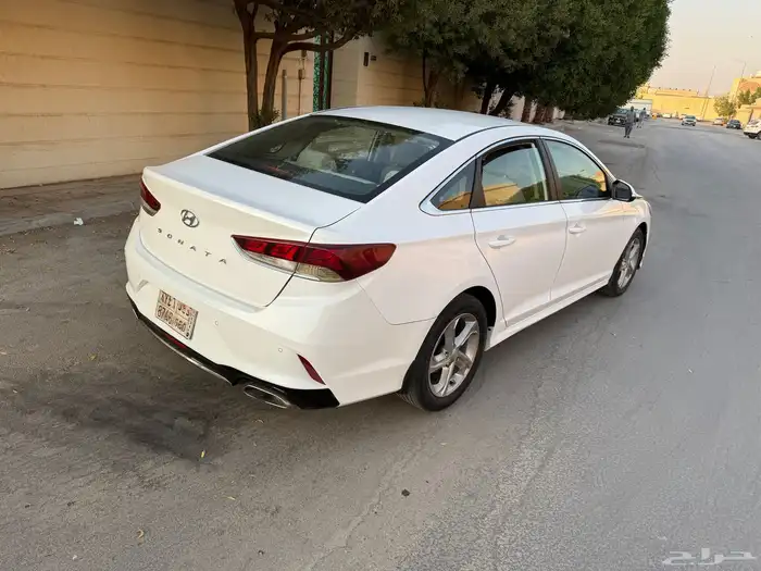 هونداي سوناتا 2019 نظيف جدا للبيع 4