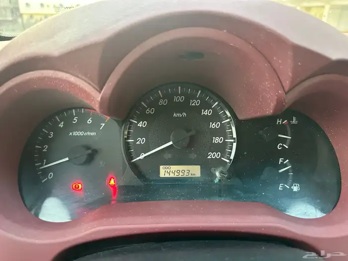 هايلوكس 2015 مخزنه نظيفه جدا 11