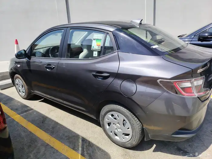 للايجار الشهري هيونداي i10 3