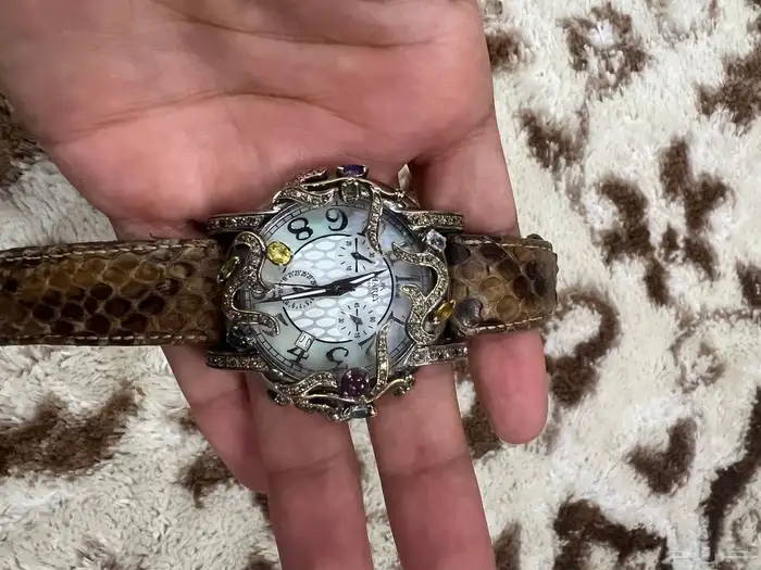 ساعة شارلي الماس القديمه 0
