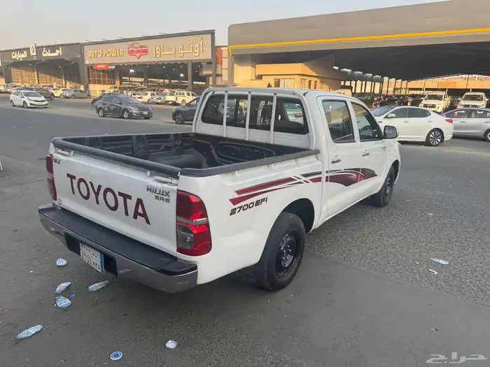 تويوتا هايلكس 2012 GLX 5