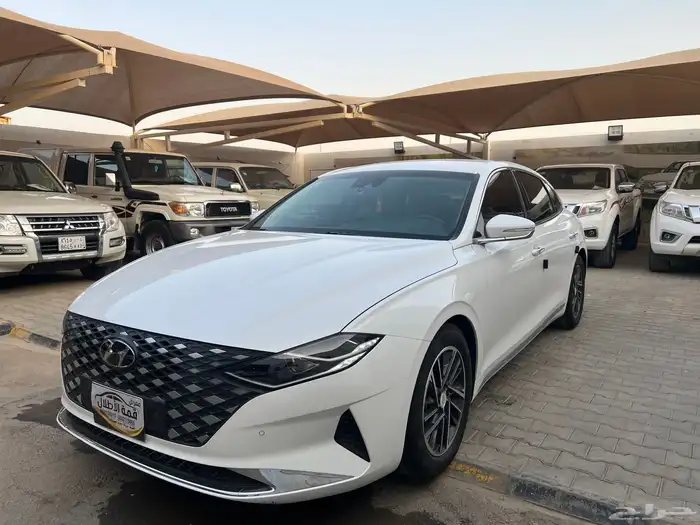 ازيرا 2021 وارد كوريا نظيف جدا لدى قمة الاطلال 15