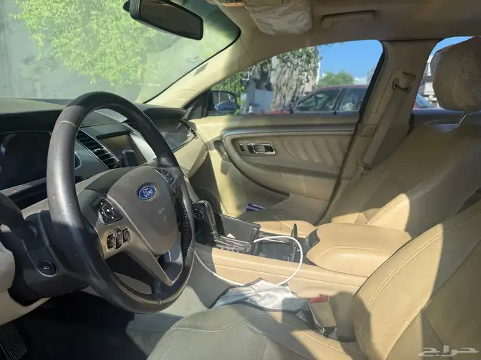 Ford Taurus 2014 8