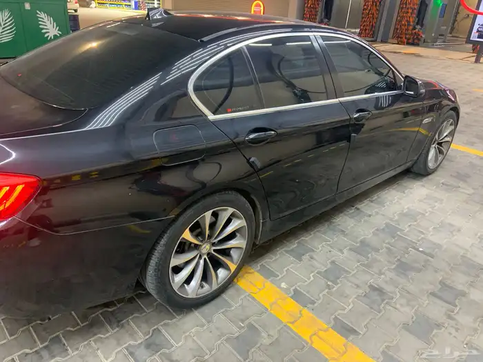 BMW بي ام دبليو الفئة الخامسة 2016 520 مستعملة للبيع 7