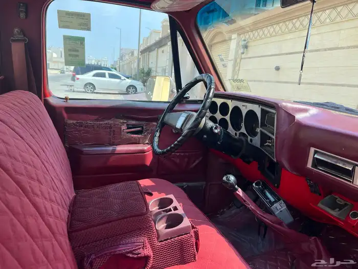 جي ام سي سييرا 1983 12