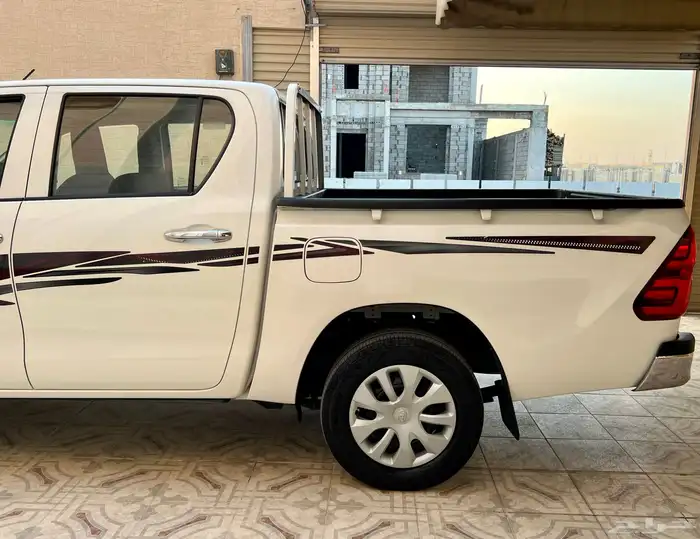 تويوتا هايلوكس 2022 GL ديزل عداد 79 الف 18