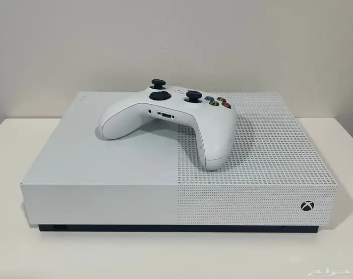 Xbox One S 7