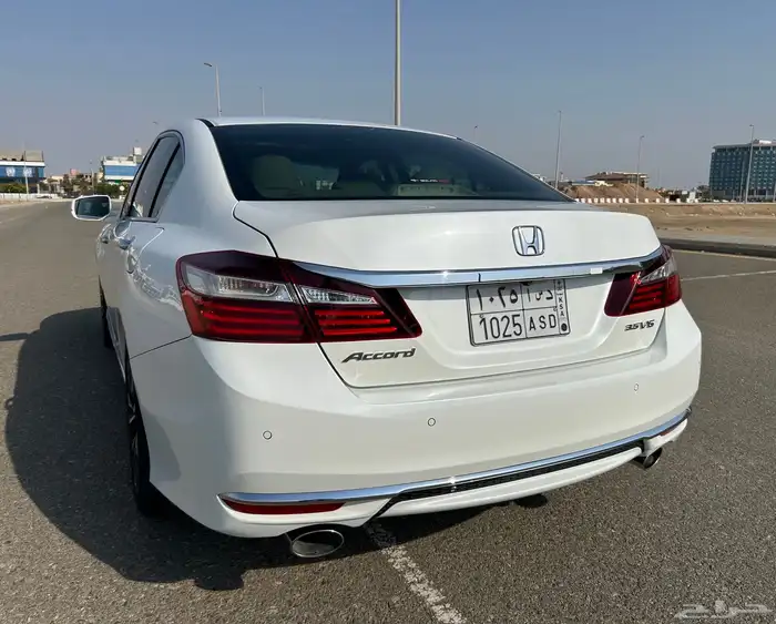 هوندا اكورد 2017 38