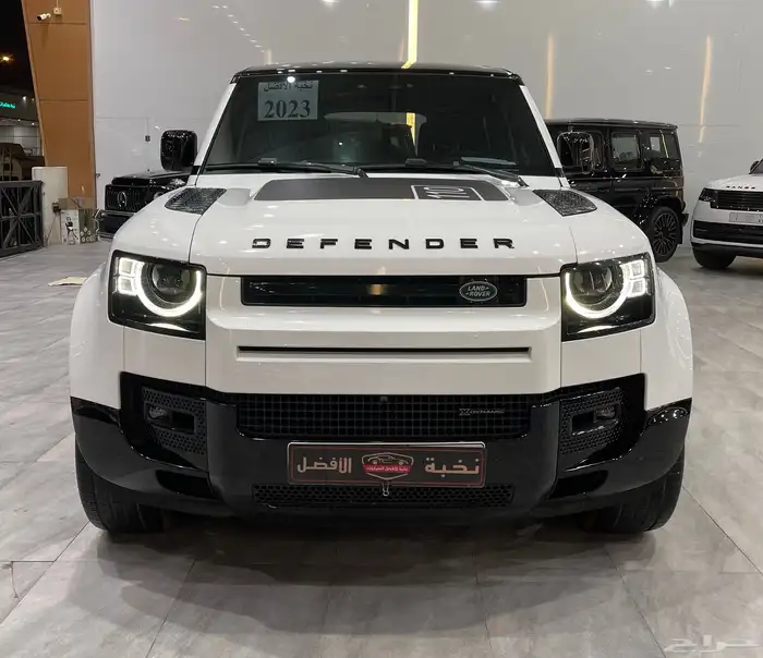 لاند روفر ديفندر P400 SE 2023 0