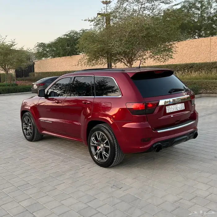 جيب شيروكي SRT 12