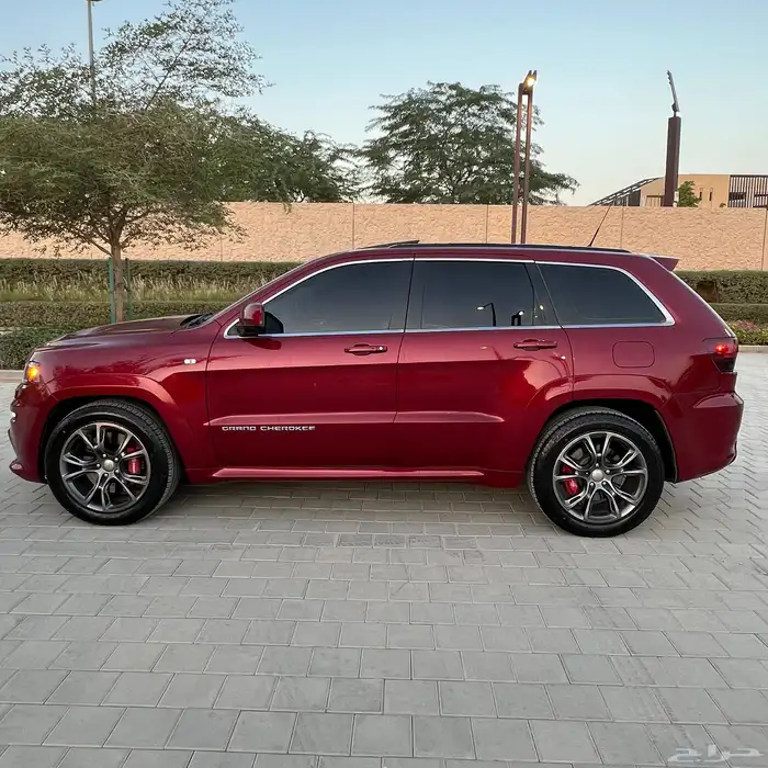 جيب شيروكي SRT 2